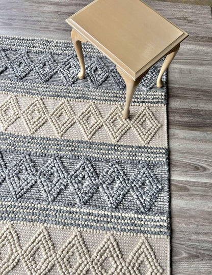 Oooh Diamond Rug Collection